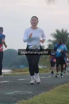 Runner Photo 4317529