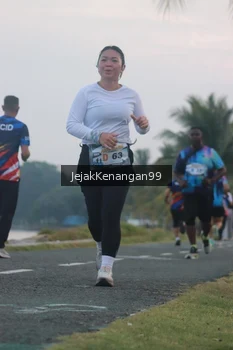 Runner Photo 4317534