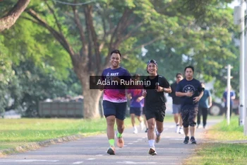 Runner Photo 4317536
