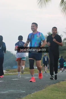 Runner Photo 4317546