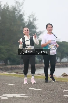 Runner Photo 4317550