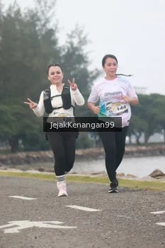 Runner Photo 4317555