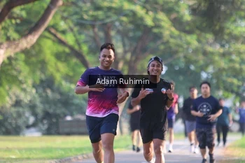 Runner Photo 4317563