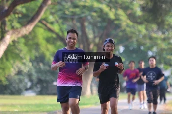 Runner Photo 4317565