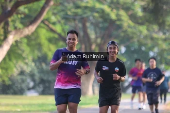 Runner Photo 4317567