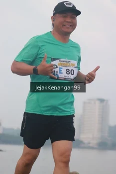 Runner Photo 4317574