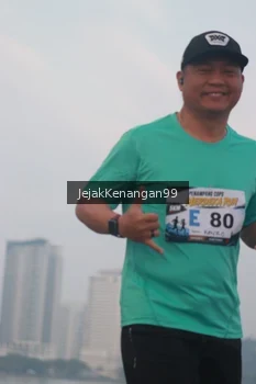 Runner Photo 4317581