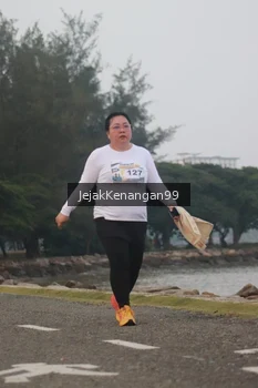 Runner Photo 4317625