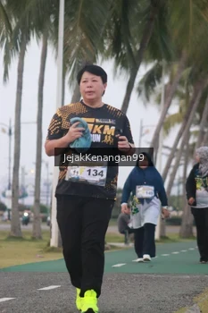 Runner Photo 4317640