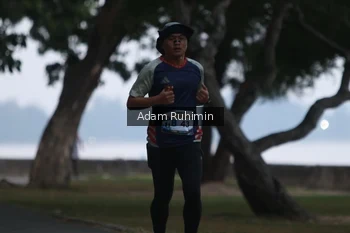 Runner Photo 4317653
