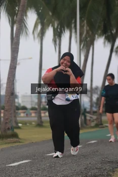Runner Photo 4317656