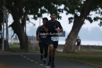 Runner Photo 4317669