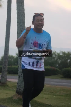 Runner Photo 4317702