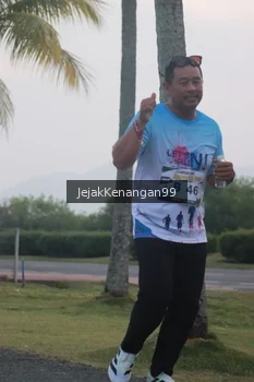 Runner Photo 4317705