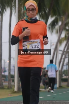 Runner Photo 4317722