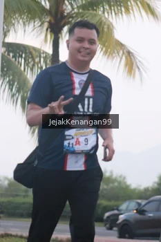 Runner Photo 4317744