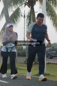 Runner Photo 4317769