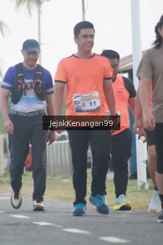 Runner Photo 4317824