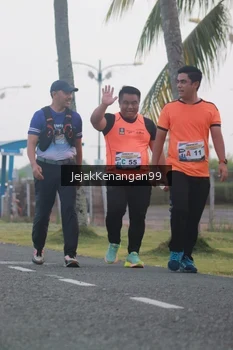 Runner Photo 4317833