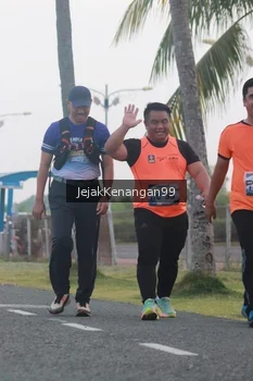 Runner Photo 4317854