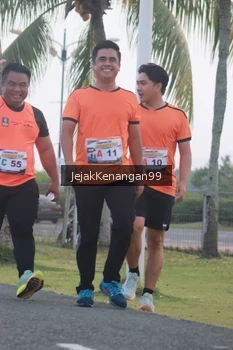 Runner Photo 4317857