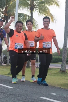 Runner Photo 4317861