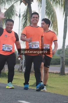 Runner Photo 4317864