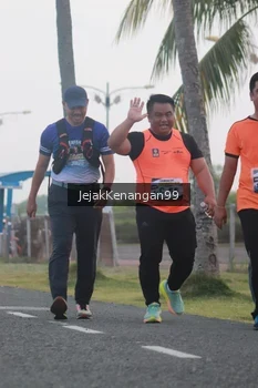 Runner Photo 4317866