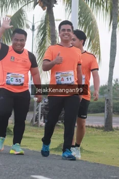 Runner Photo 4317867