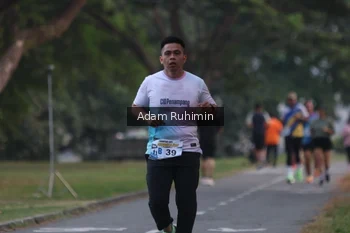 Runner Photo 4317875
