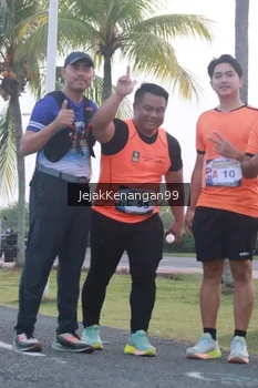 Runner Photo 4317880
