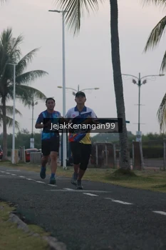 Runner Photo 4317927