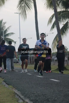 Runner Photo 4317952