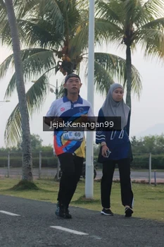 Runner Photo 4317983