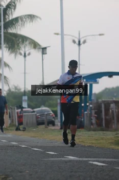 Runner Photo 4317993