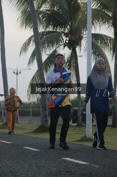 Runner Photo 4317999
