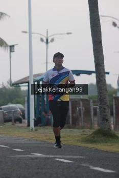 Runner Photo 4318007