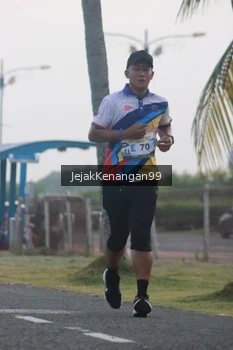 Runner Photo 4318009