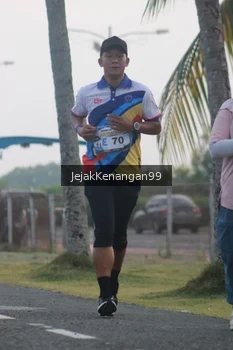 Runner Photo 4318016