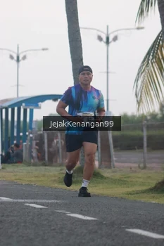 Runner Photo 4318041