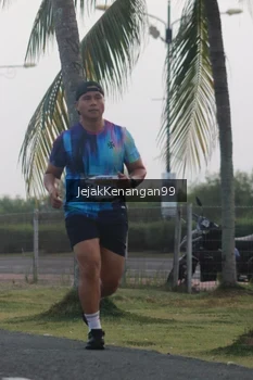 Runner Photo 4318053