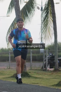 Runner Photo 4318055