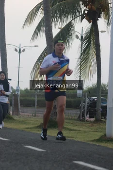 Runner Photo 4318088