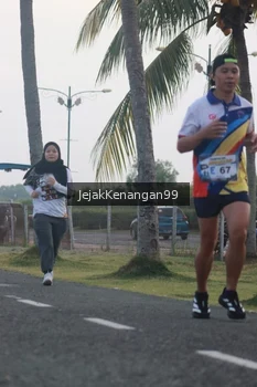 Runner Photo 4318090