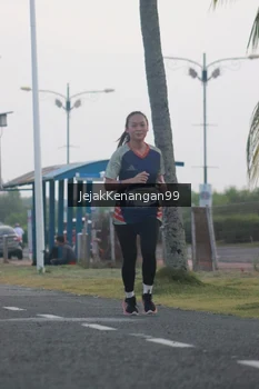 Runner Photo 4318099