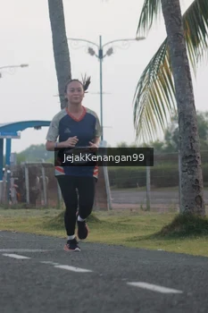 Runner Photo 4318113