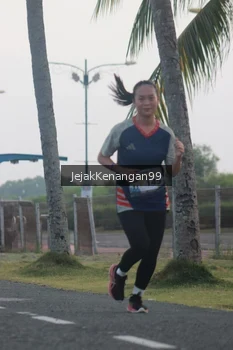 Runner Photo 4318118