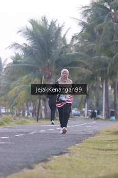 Runner Photo 4318133