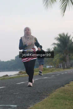 Runner Photo 4318142