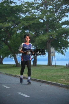 Runner Photo 4318145